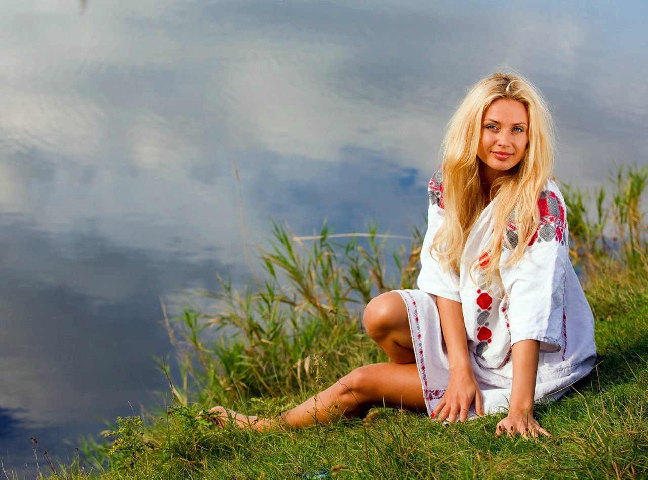 Sexy girl Slavic girls in Tiruppur