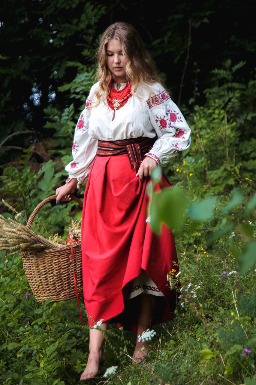 Slavic girls in Tiruppur